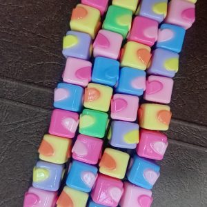 مهره آبرنگی برجسته مدل مکعب و قلب